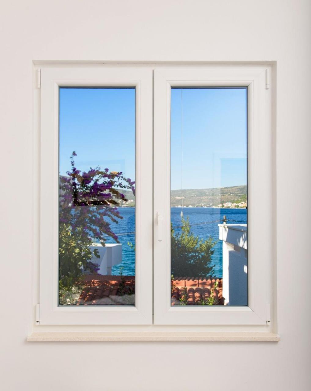 Apartments Bisernica-With Pool Ražanj 외부 사진
