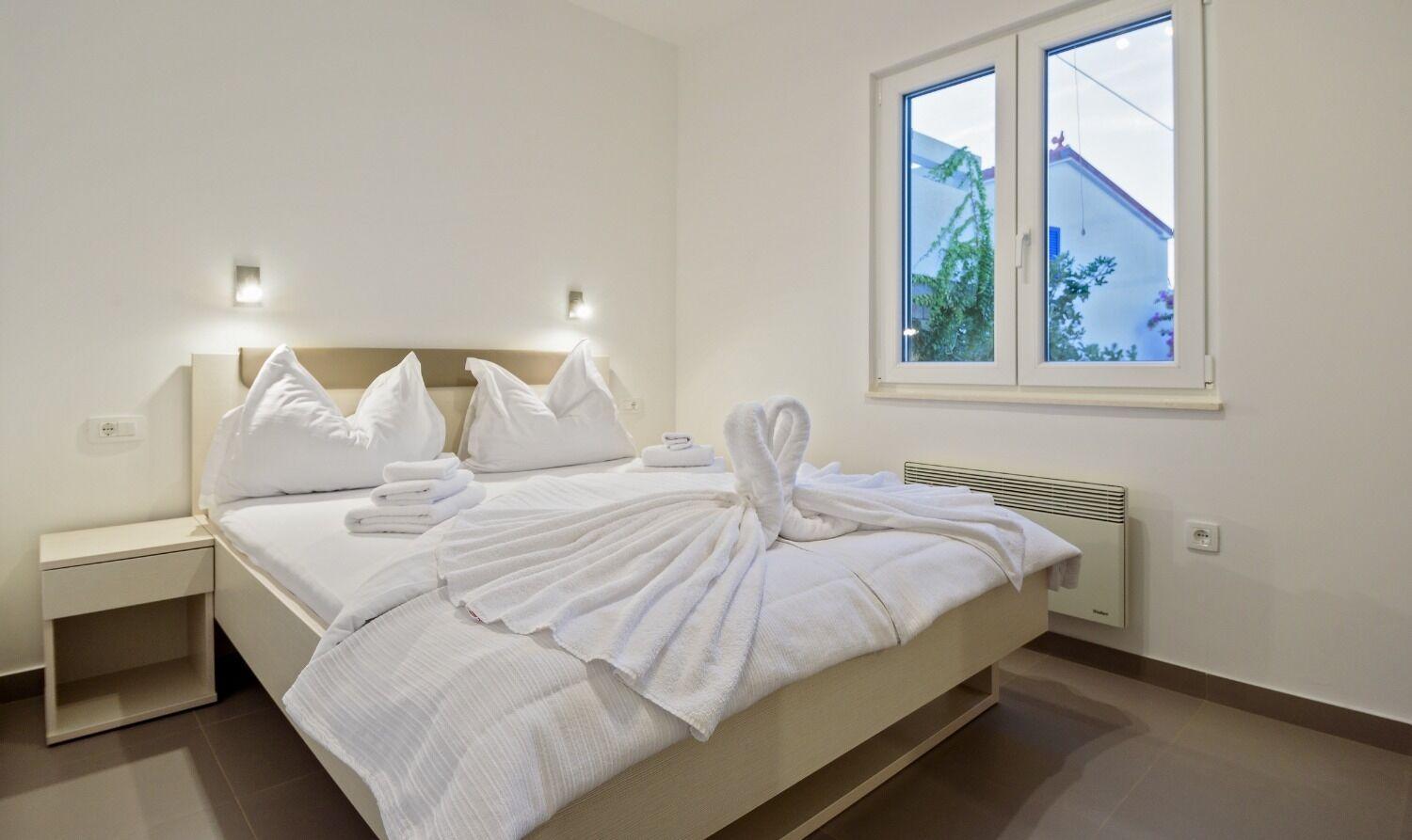 Apartments Bisernica-With Pool Ražanj 외부 사진