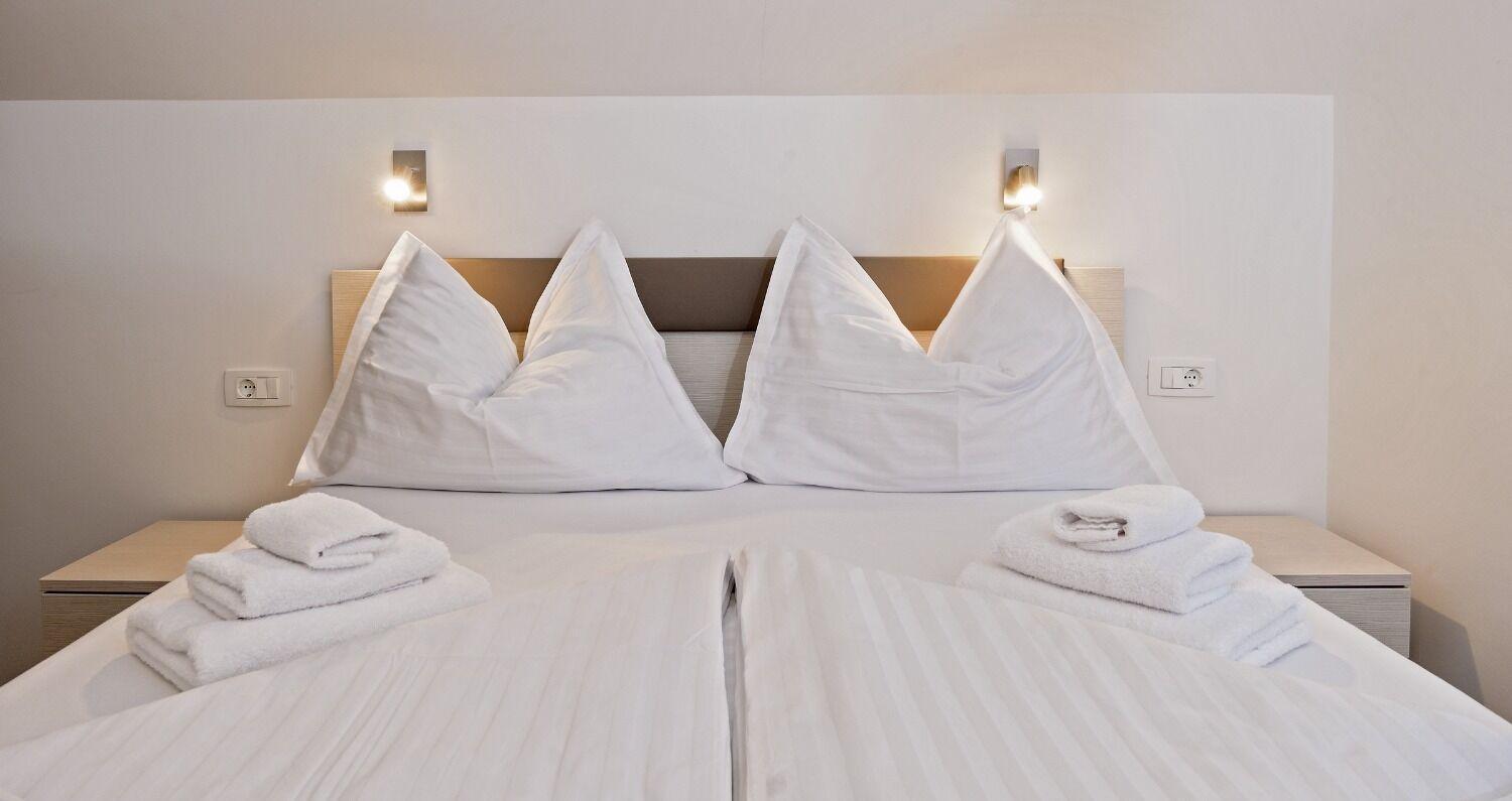 Apartments Bisernica-With Pool Ražanj 외부 사진
