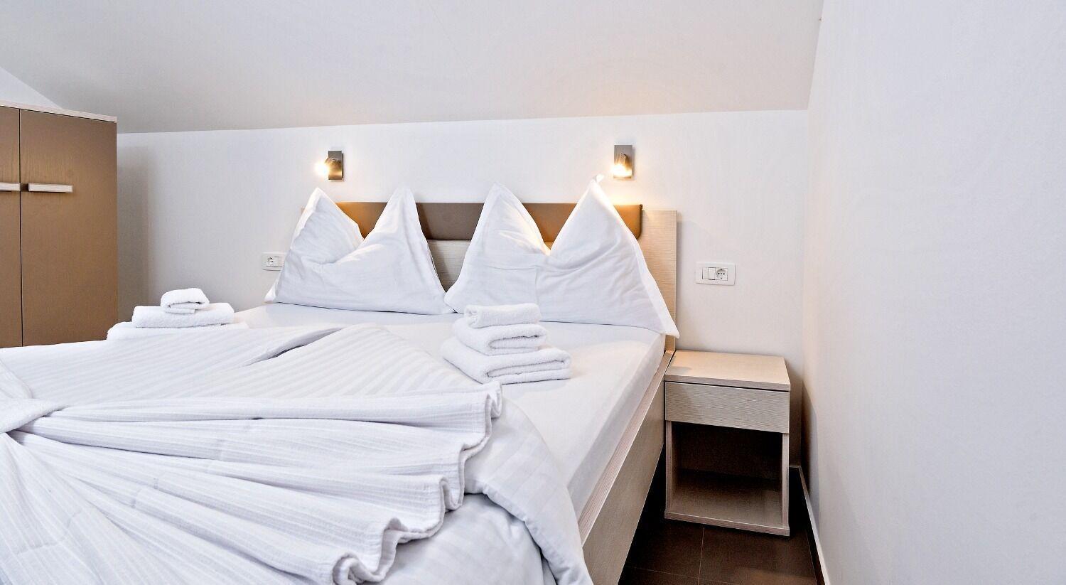 Apartments Bisernica-With Pool Ražanj 외부 사진