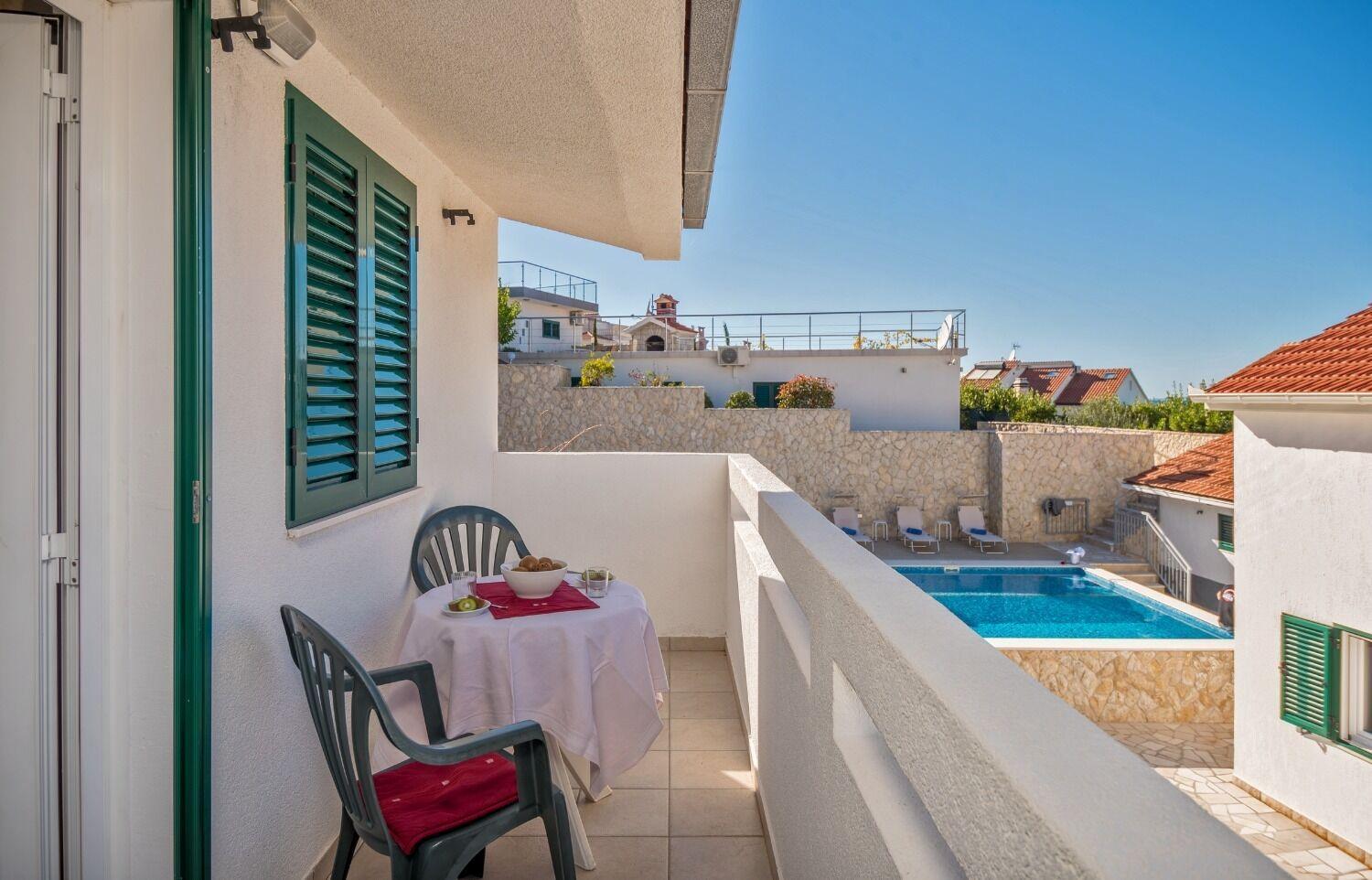 Apartments Bisernica-With Pool Ražanj 외부 사진