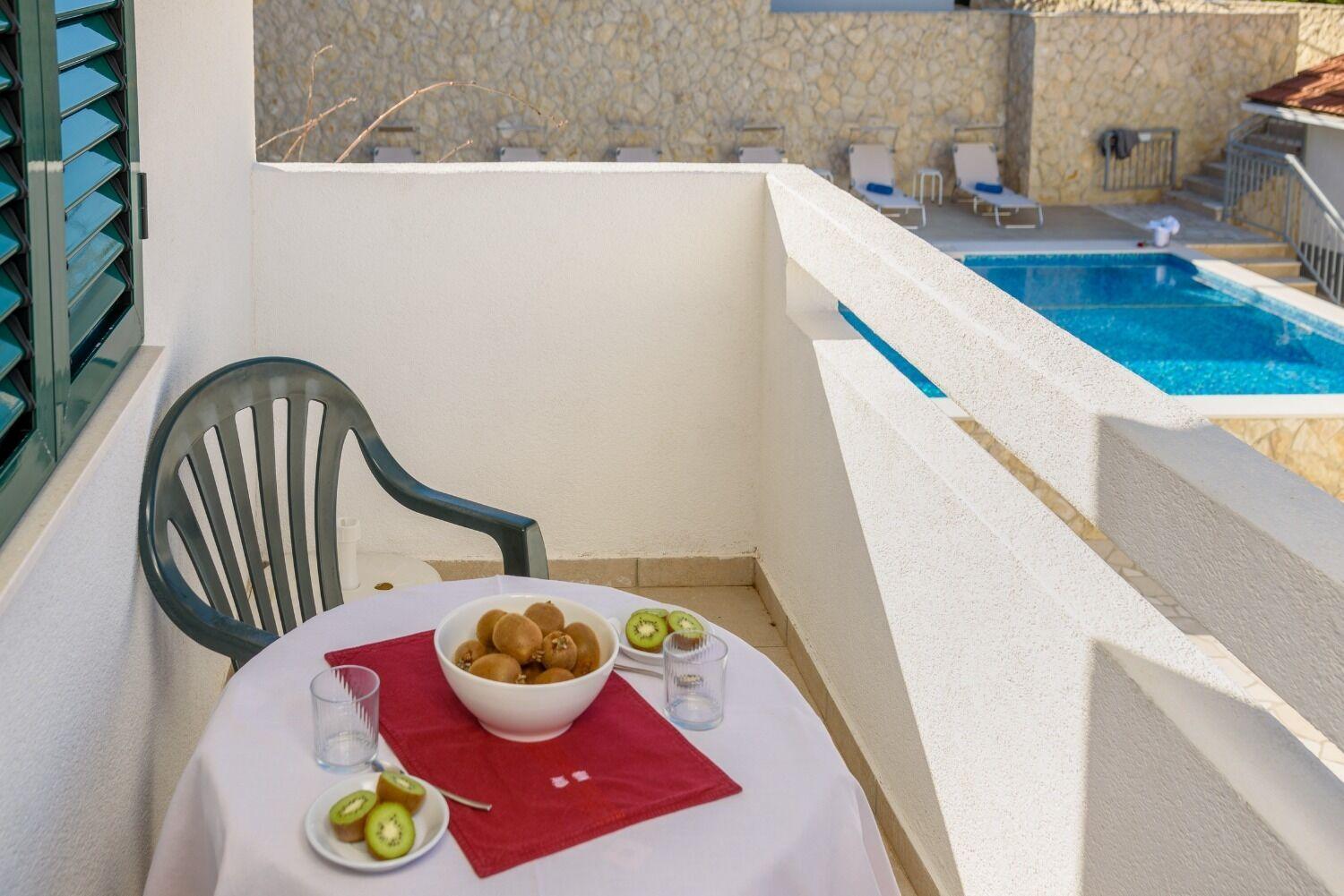 Apartments Bisernica-With Pool Ražanj 외부 사진
