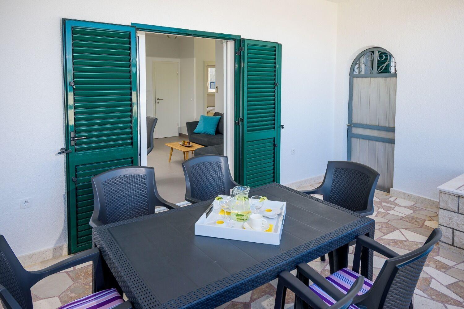Apartments Bisernica-With Pool Ražanj 외부 사진