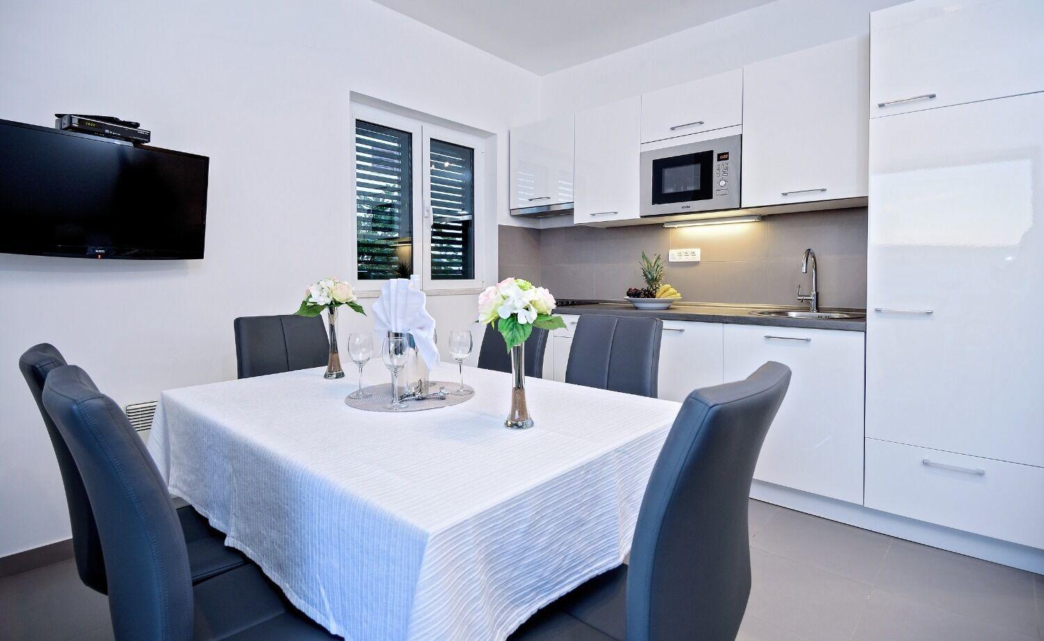 Apartments Bisernica-With Pool Ražanj 외부 사진