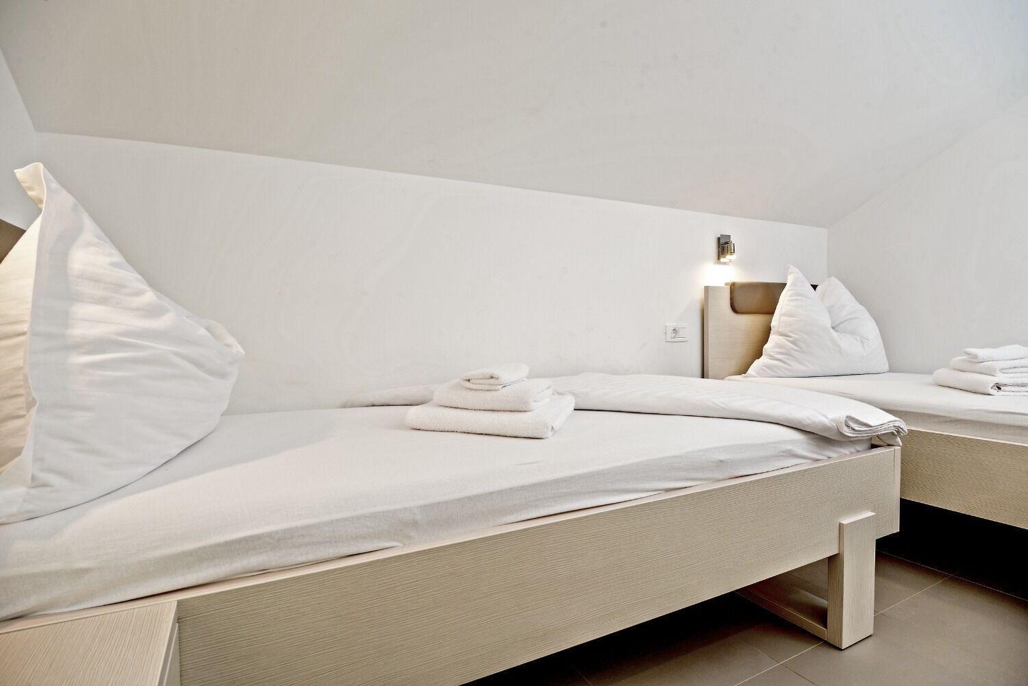 Apartments Bisernica-With Pool Ražanj 외부 사진