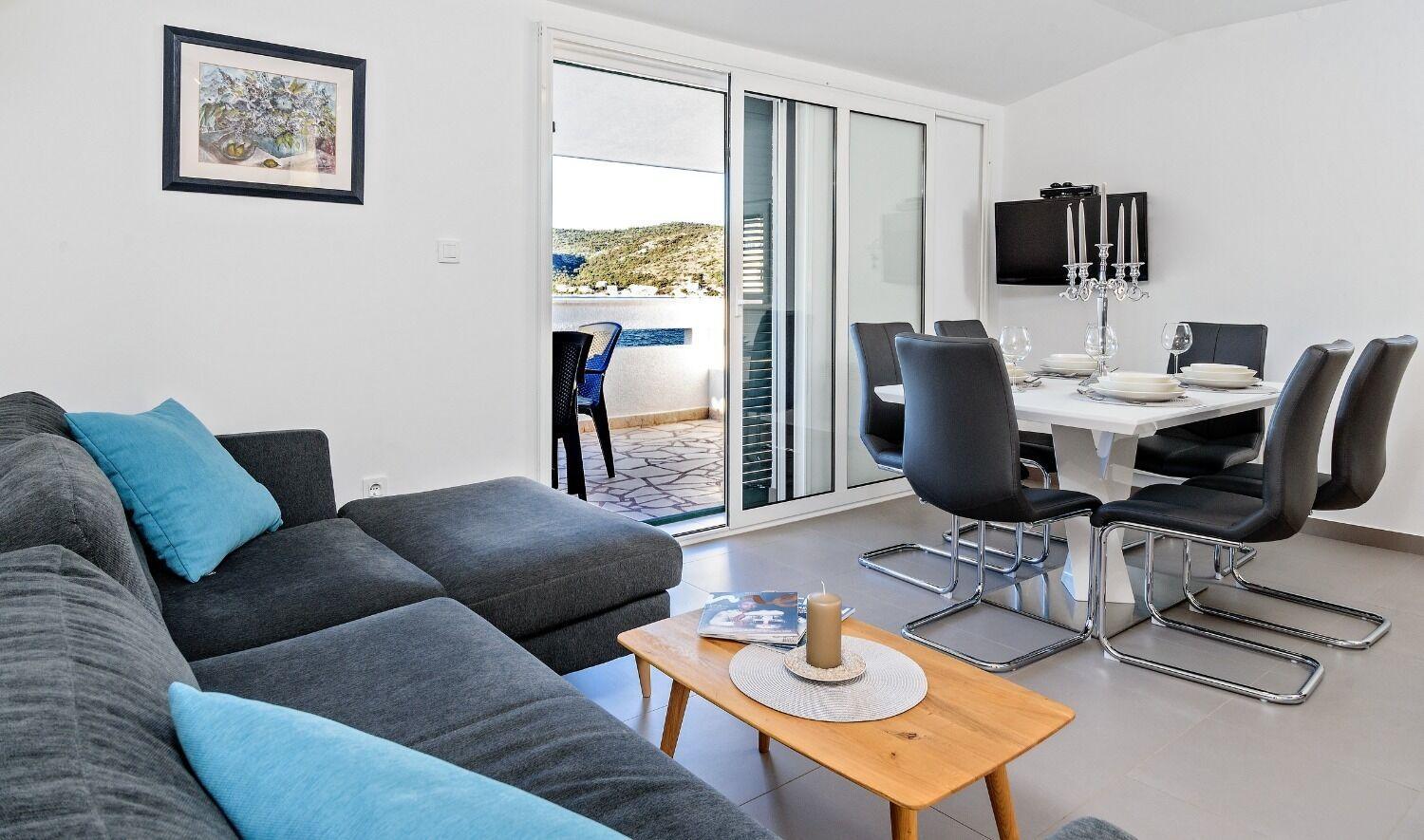 Apartments Bisernica-With Pool Ražanj 외부 사진