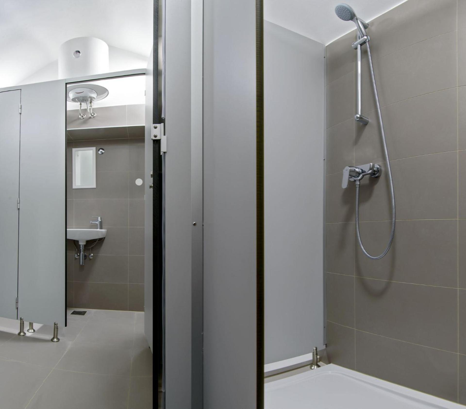Apartments Bisernica-With Pool Ražanj 외부 사진