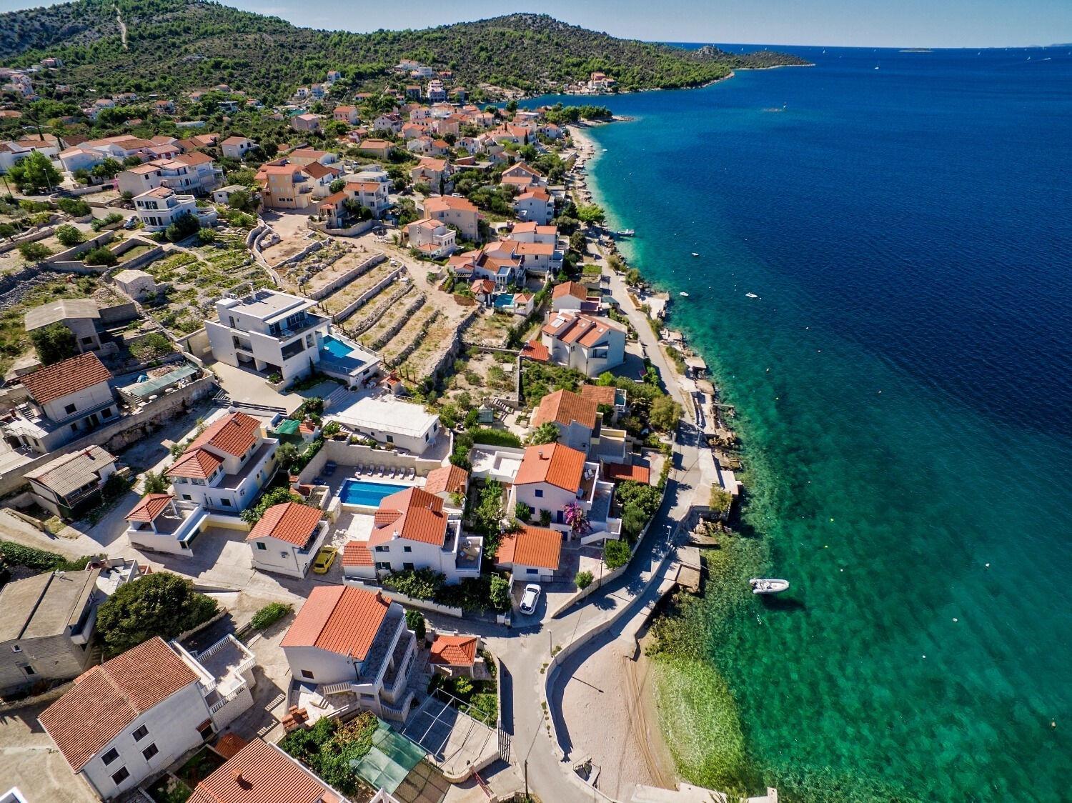 Apartments Bisernica-With Pool Ražanj 외부 사진