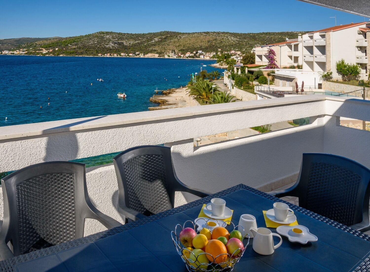 Apartments Bisernica-With Pool Ražanj 외부 사진