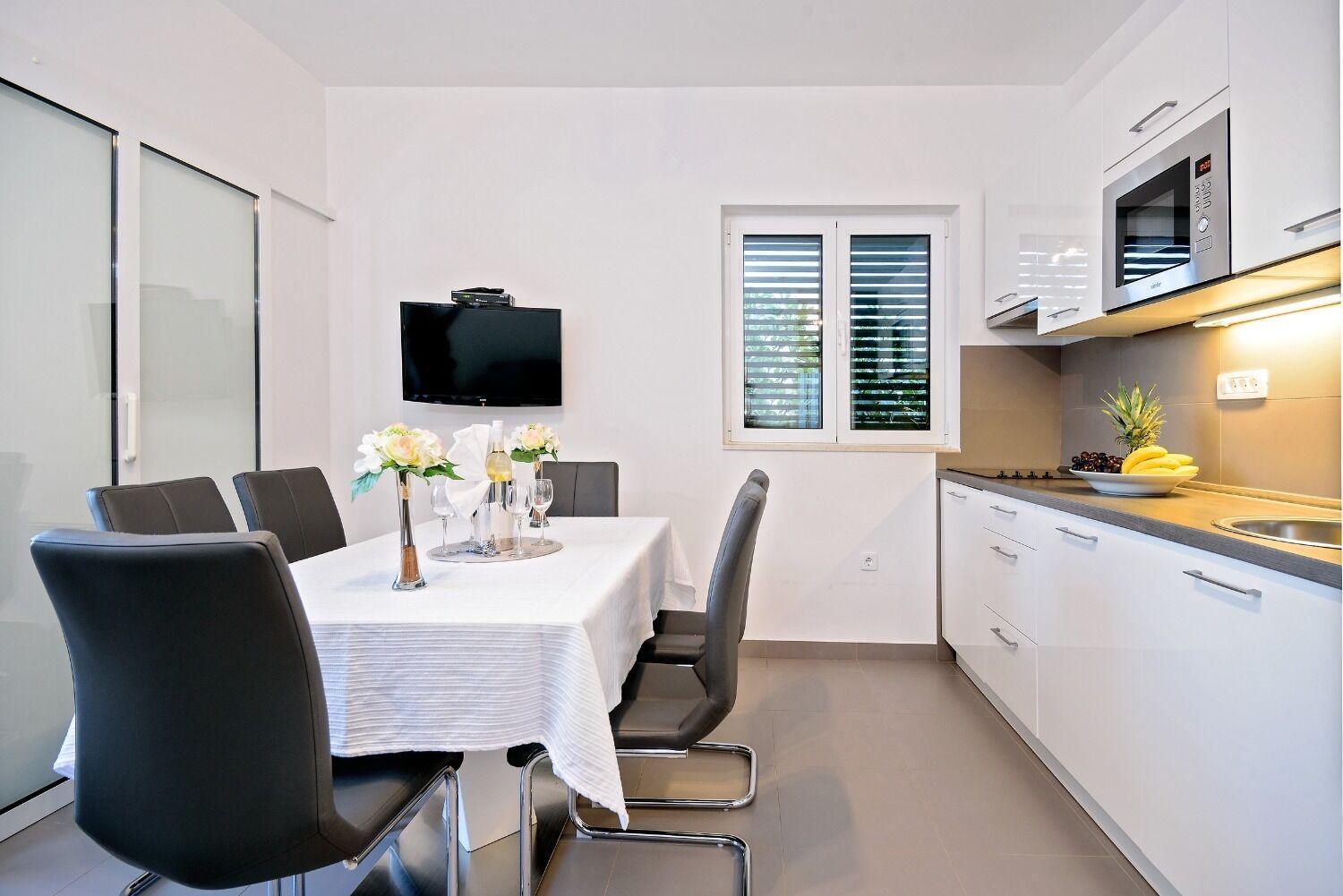 Apartments Bisernica-With Pool Ražanj 외부 사진