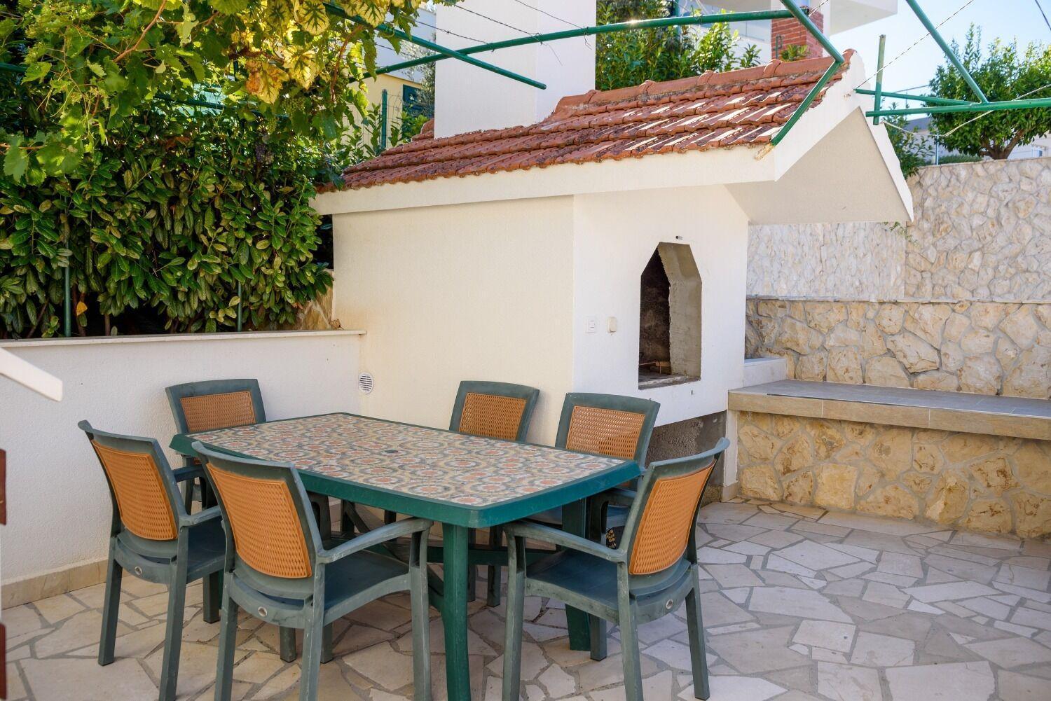Apartments Bisernica-With Pool Ražanj 외부 사진